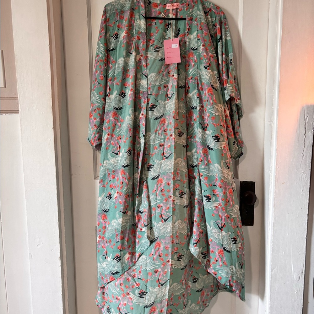 Green and Pink Floral Crane Kimono Style Robe with Flowing Silhouette